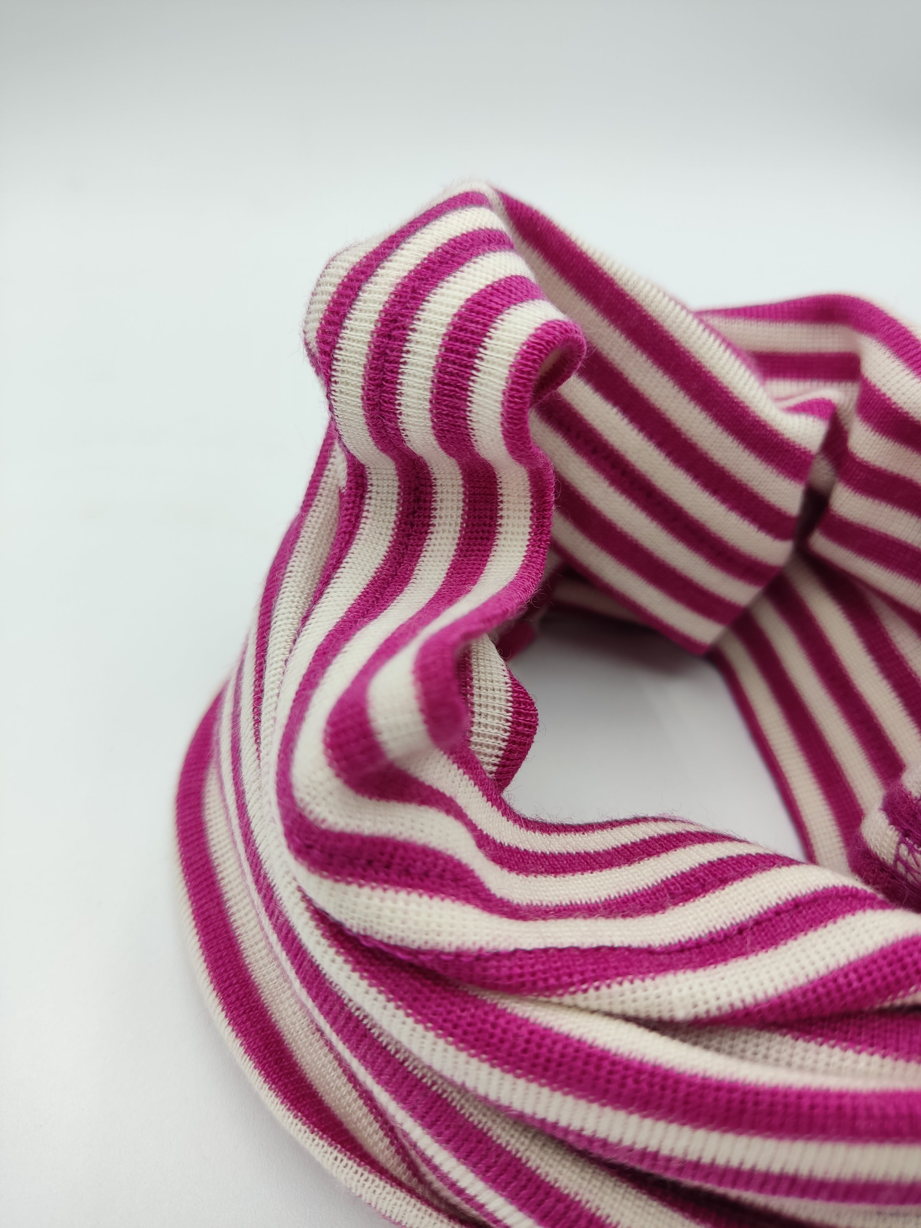 Scaldacollo in lana e seta per bambino e adulto // riga Fucsia